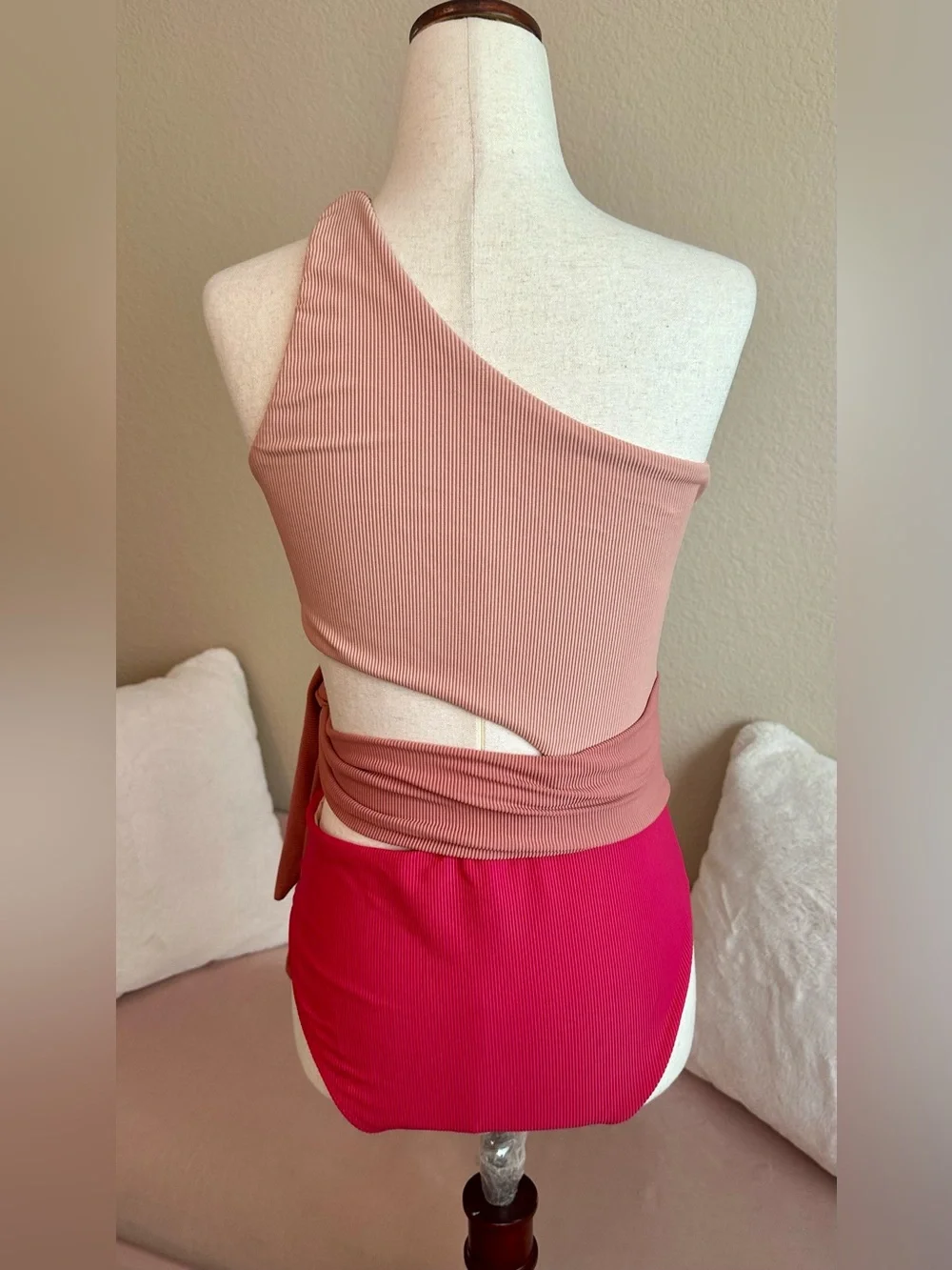 BEACH RIOT Carlie One-Piece Pink Rouge Color Block Ribbed Swimsuit Large NWOT